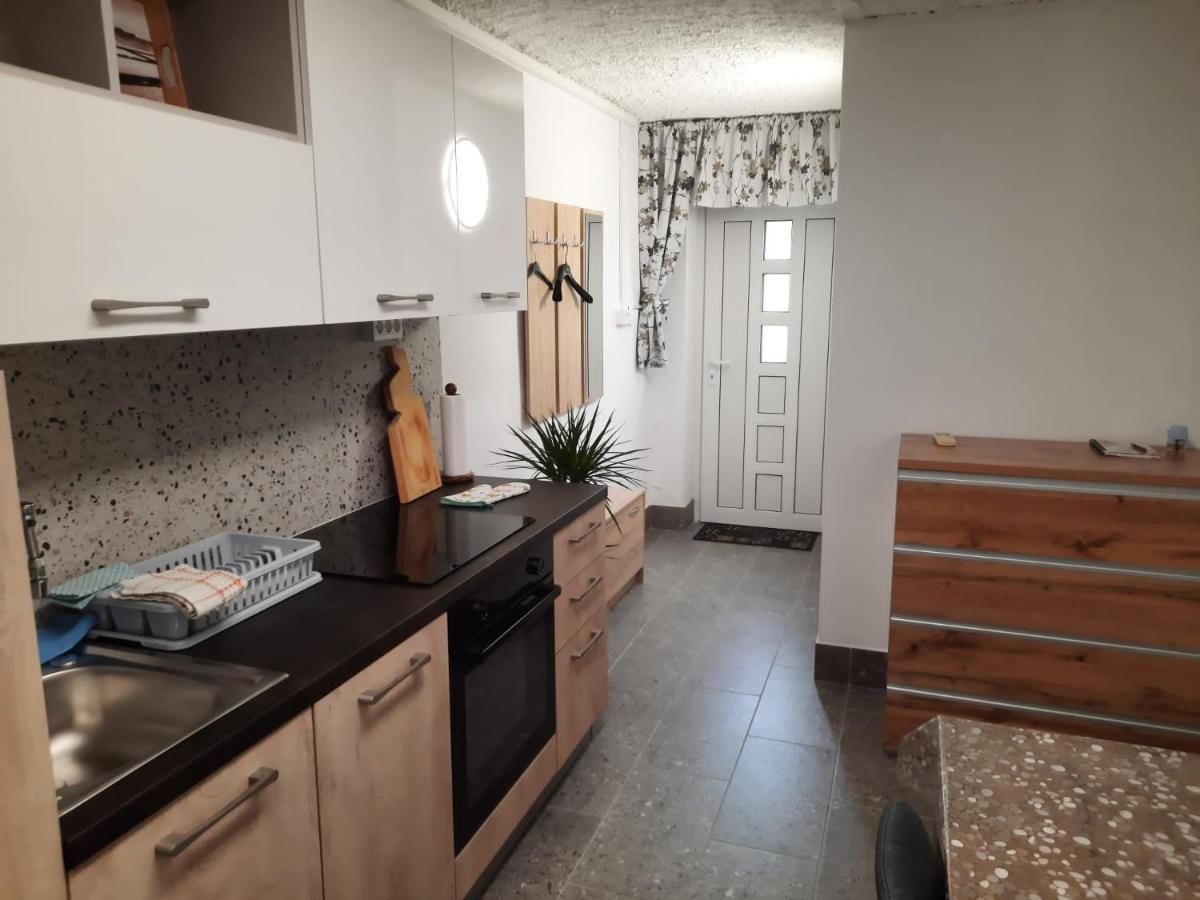 Studio Primani Secovlje Luaran gambar